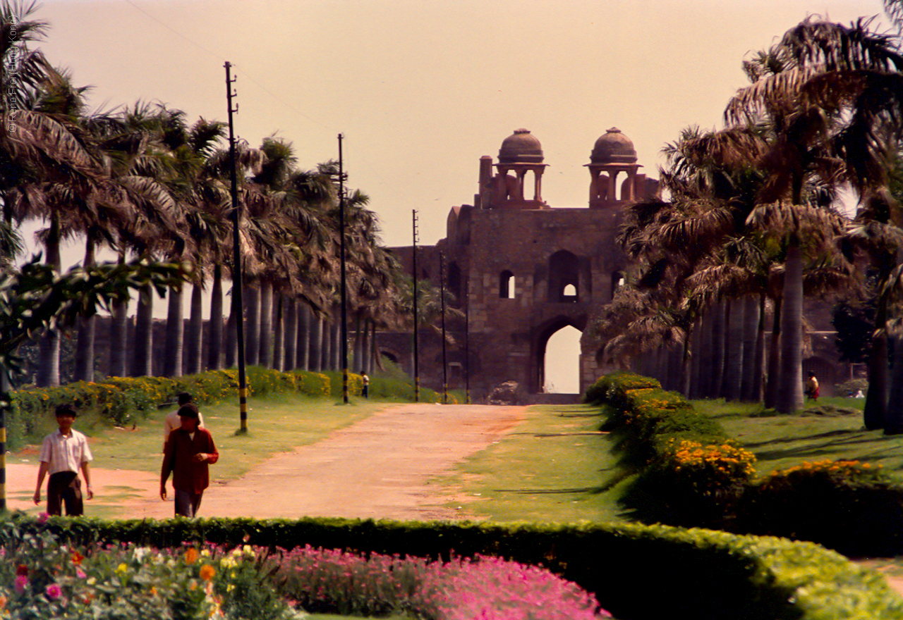 New Dehli - India - 1990